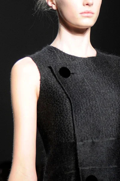 Look 1